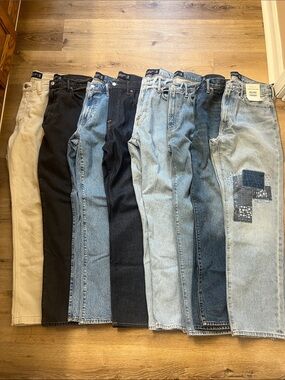 8 32x32 Jeans Bundle
